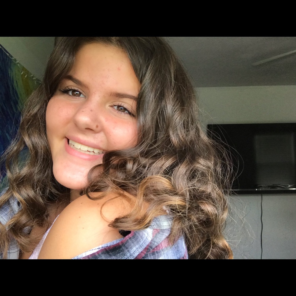 Meet your Posher, Brianne